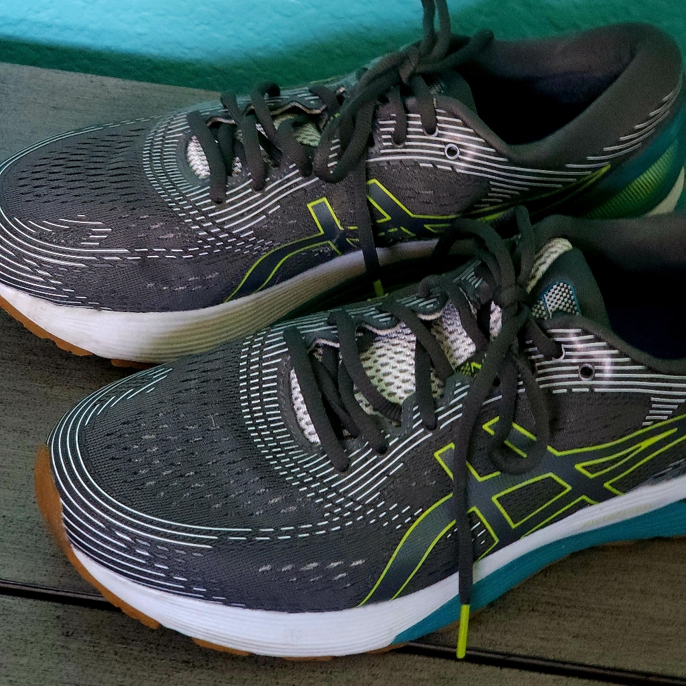 ATHLETIC SHOES ASICS